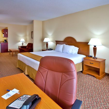 Holiday Inn Express - Spring Hill By Ihg Bagian luar foto