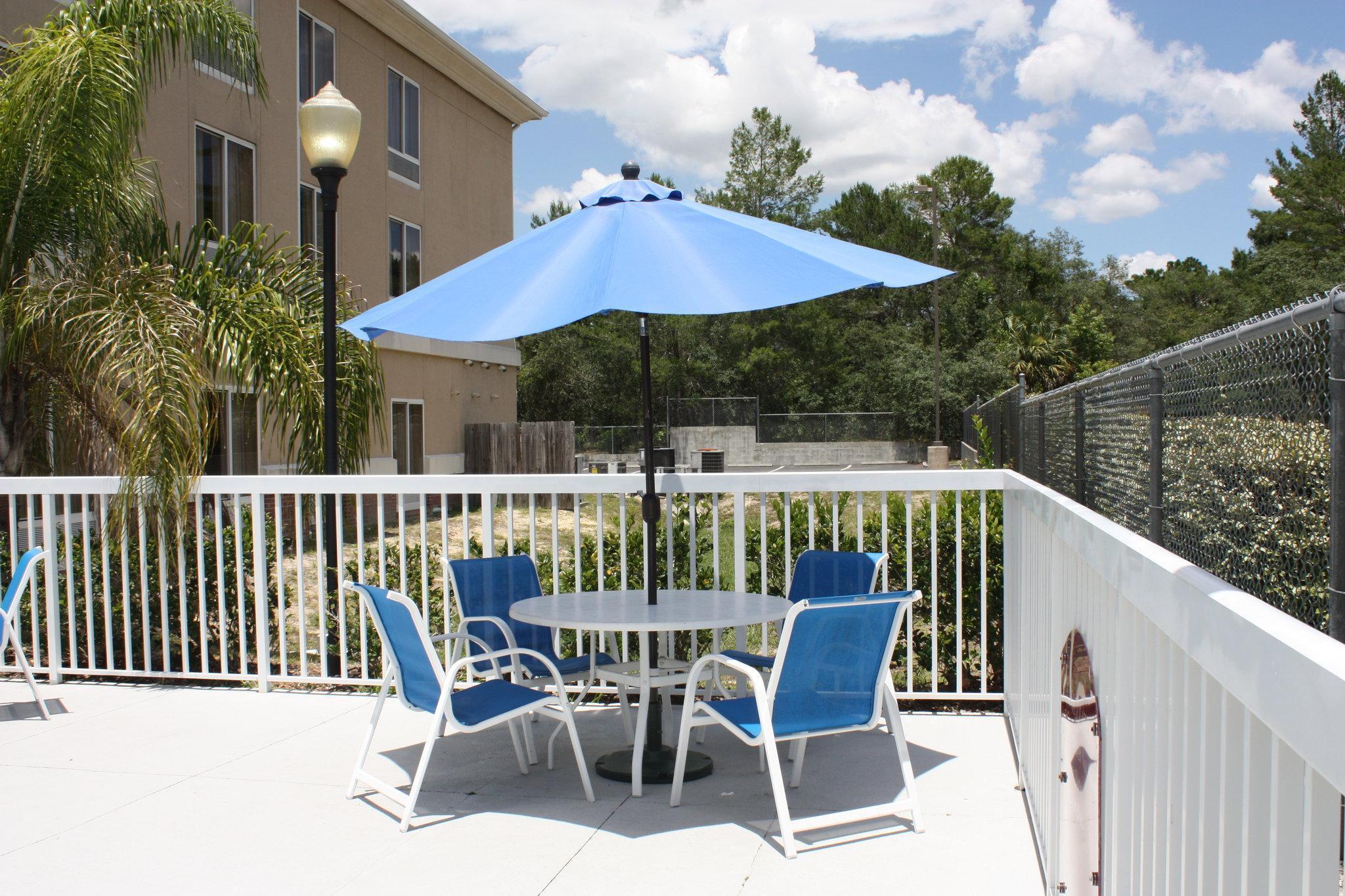 Holiday Inn Express - Spring Hill By Ihg Bagian luar foto