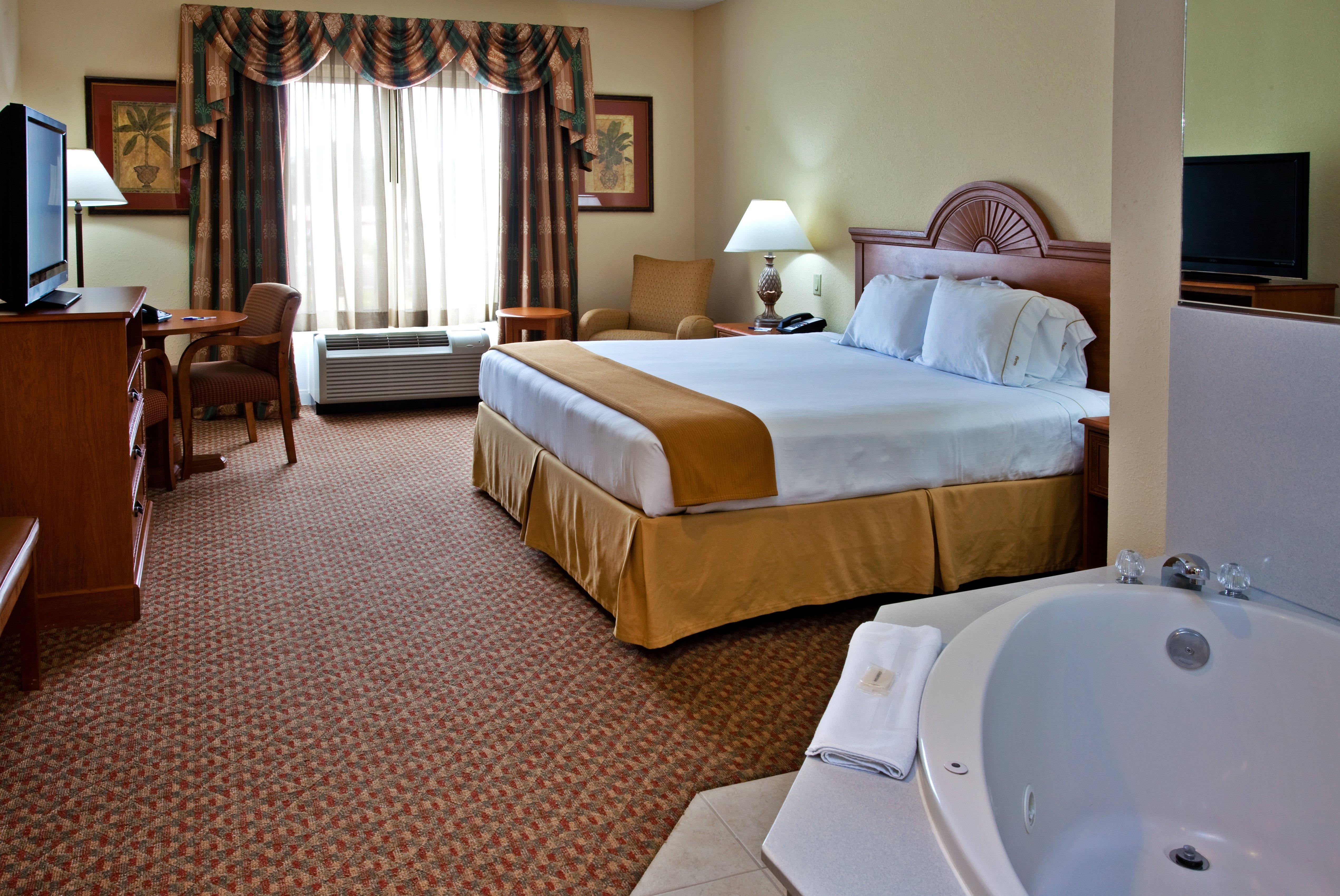 Holiday Inn Express - Spring Hill By Ihg Bagian luar foto