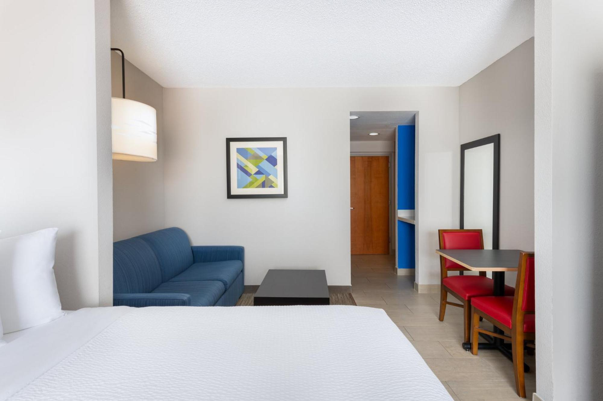 Holiday Inn Express - Spring Hill By Ihg Bagian luar foto