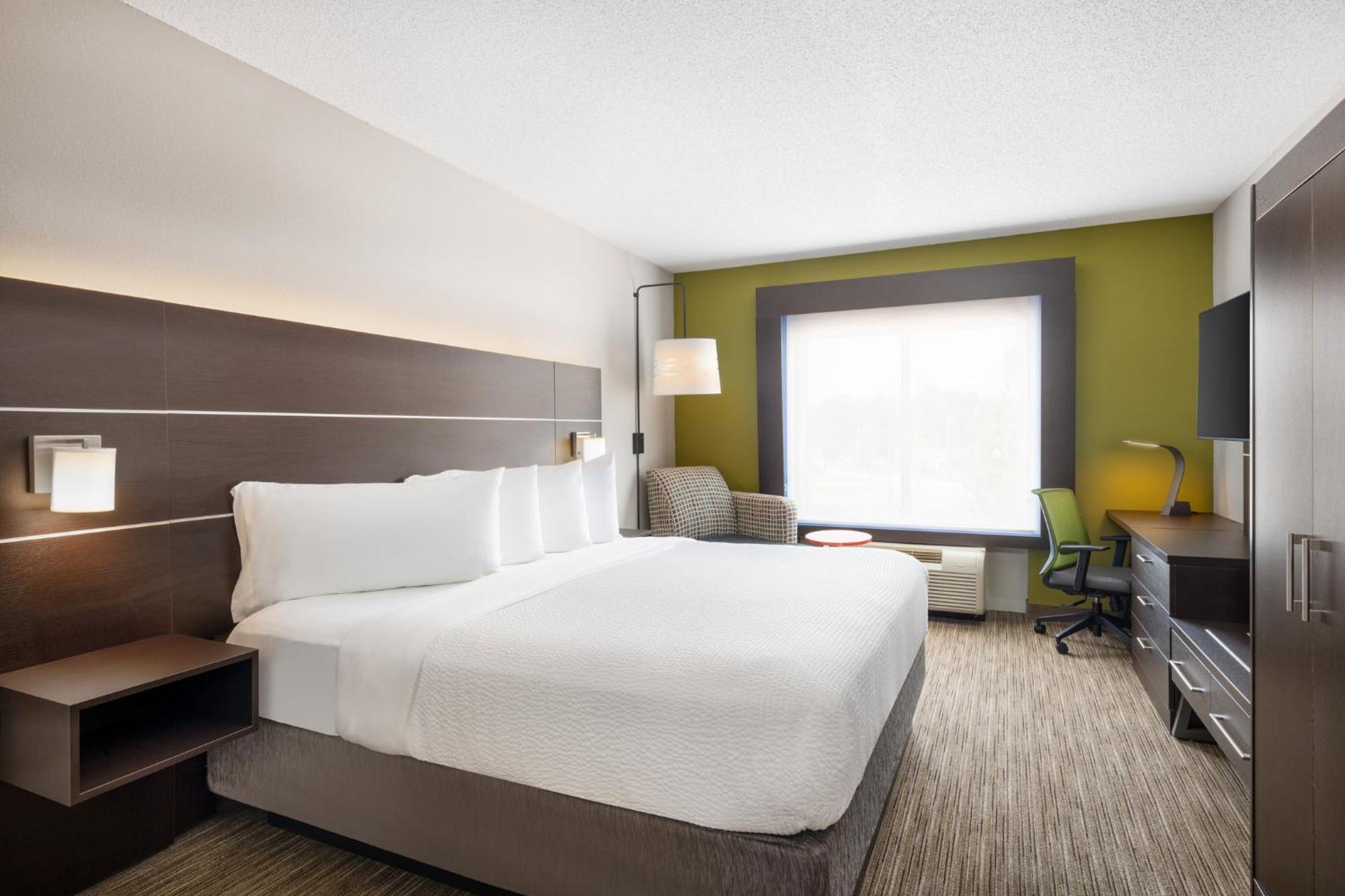 Holiday Inn Express - Spring Hill By Ihg Bagian luar foto