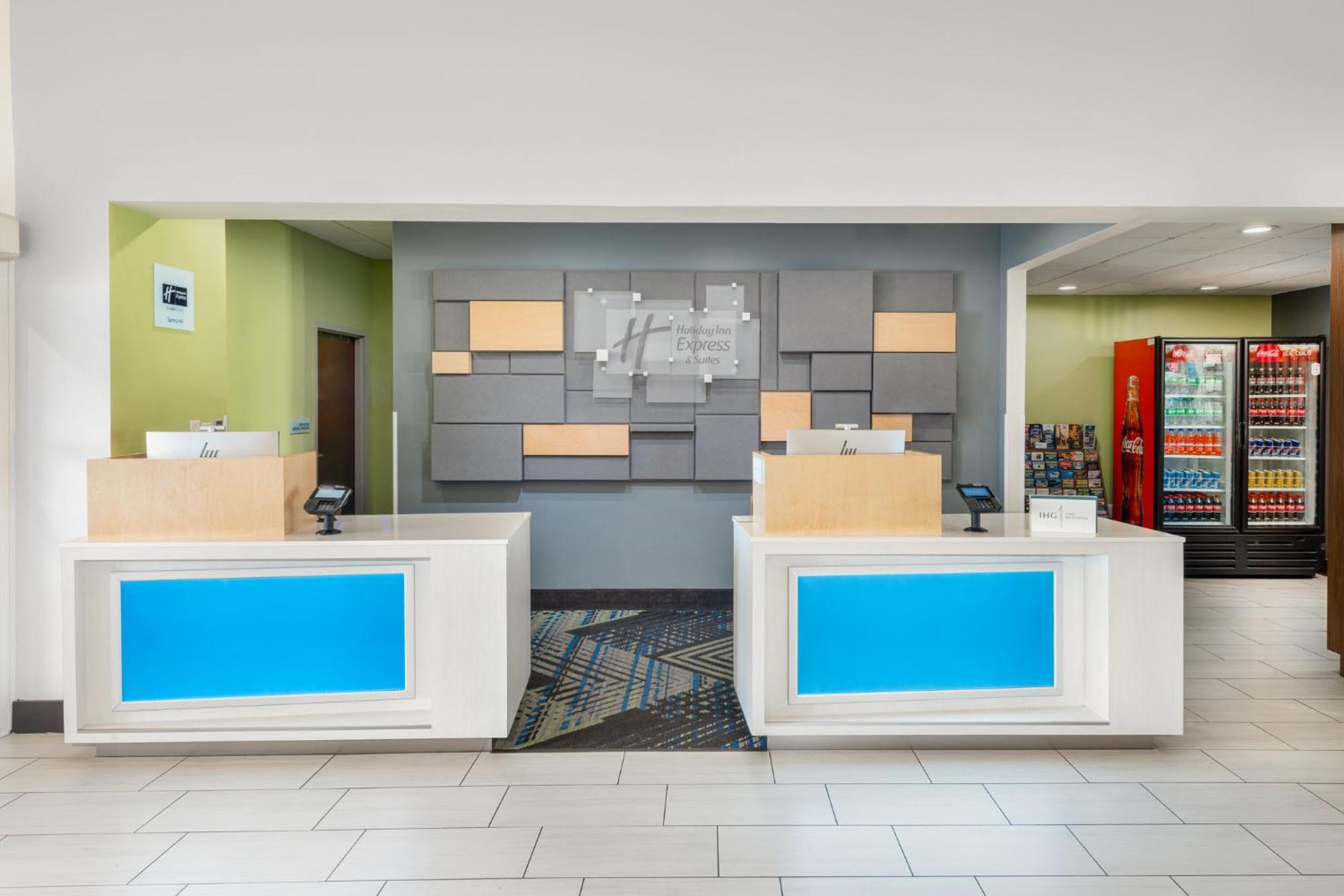 Holiday Inn Express - Spring Hill By Ihg Bagian luar foto
